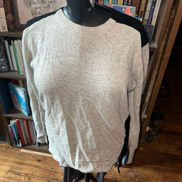 J Crew cream & black wool blend high low elevated basic sweater - Picture 1 of 4